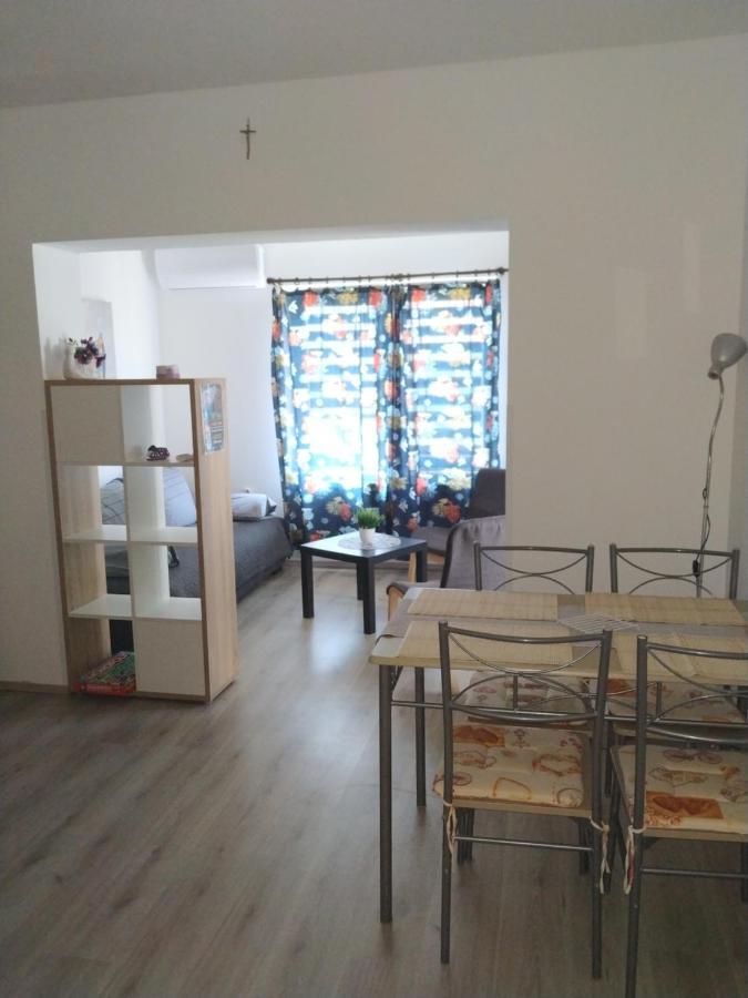 Apartments Zlatko Pula Exterior photo